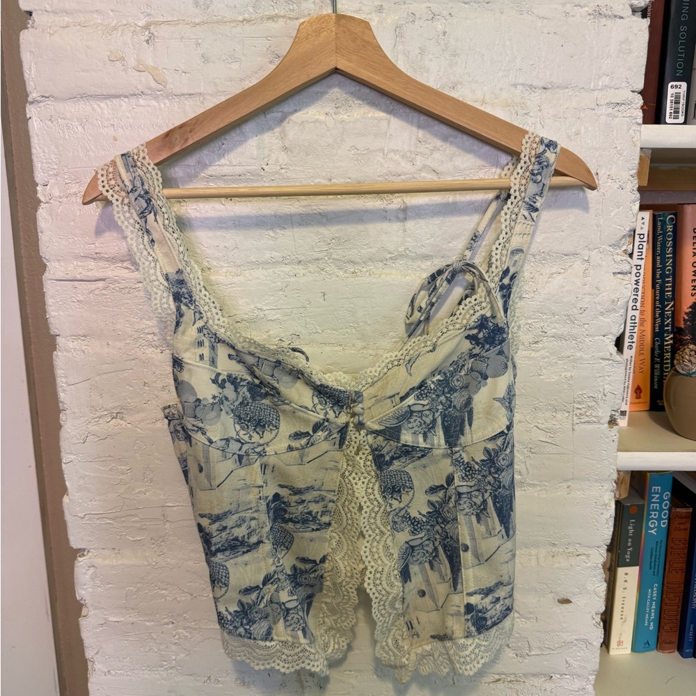 Urban Outfitters Blue and Cream Ruffled Tie Front Tank Top